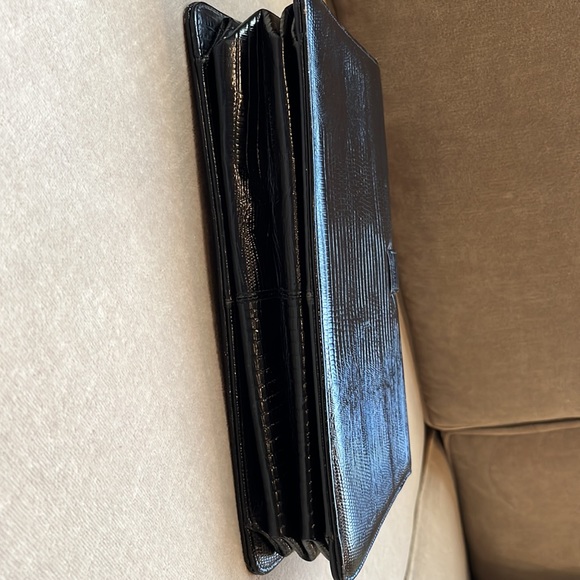 Rosart Vintage Satchel Black Handbag Embossed Croc & Handel with Gold Roses - Picture 5 of 16